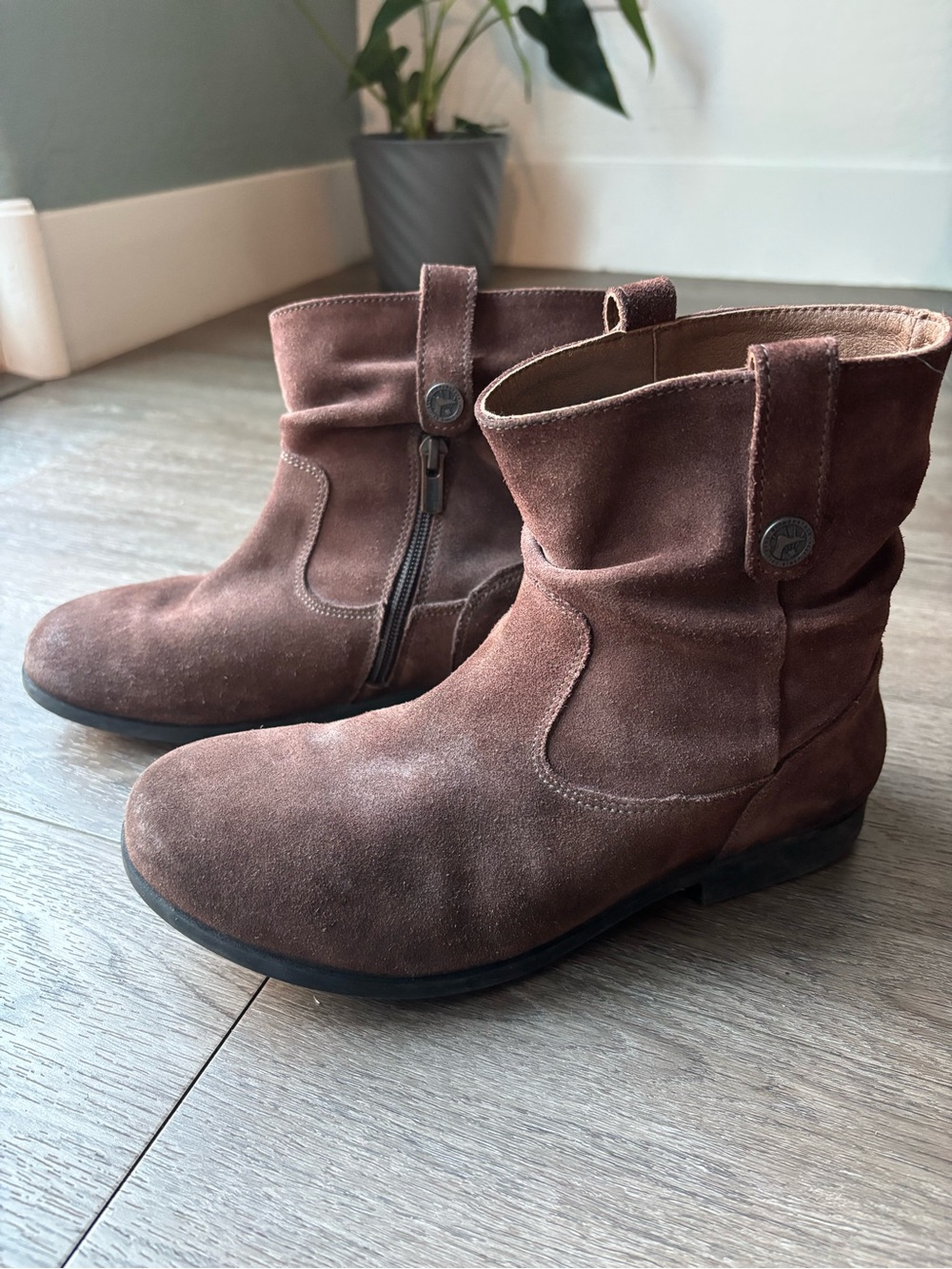 Birkenstock Sarnia espresso suede leather slouch ankle boots
